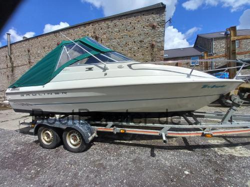 Bayliner 2000  technische daten 